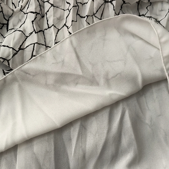 alberto Makali New York Paris Milano Pleated Skirt Size 6 - Picture 6 of 6